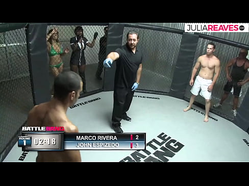❤️ Ultimate Fighter ቀለበቱ ውስጥ ከተጣላ በኋላ አንዲት ቁጥር ሴትን ትበዳለች። ️ ጥራት ያለው ወሲብ ❌️
