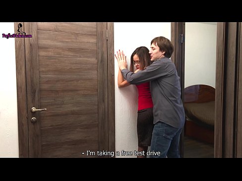 ❤️ ሴክሲ ሪልቶር በስሜታዊነት እምሷን ትናገራለች እና አፓርታማዋን ስትሸጥ ትበዳለች - Krempai ️ ጥራት ያለው ወሲብ ❌️